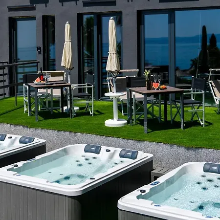 Via Mare Luxury Гостьовий будинок