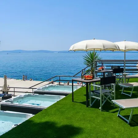Via Mare Luxury سبليت