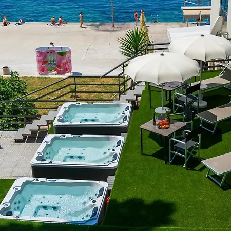بيت ضيافة Via Mare Luxury