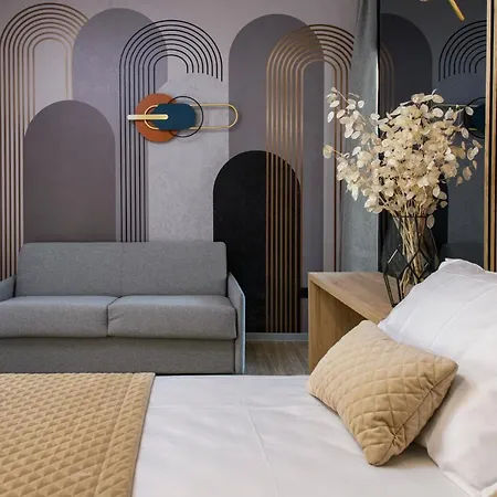 Via Mare Luxury سبليت