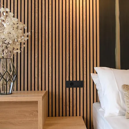 Via Mare Luxury سبليت