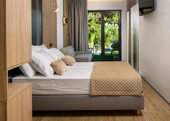 Via Mare Luxury ゲストハウス 4*