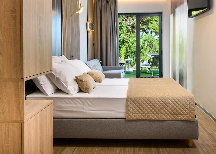 Via Mare Luxury ゲストハウス 4*