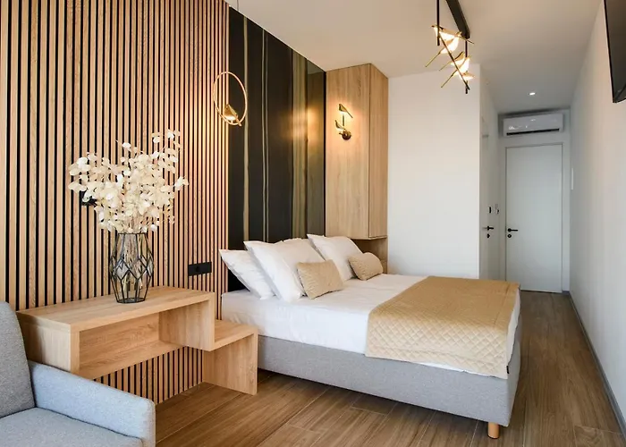 ゲストハウス Via Mare Luxury 4*