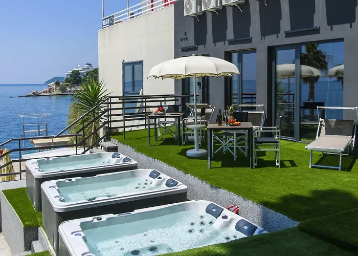 Via Mare Luxury ゲストハウス