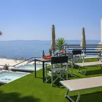 Via Mare Luxury