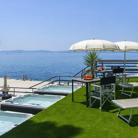 Via Mare Luxury Гостевой дом Сплит