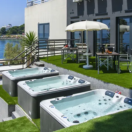 Πανσιόν Via Mare Luxury Σπλιτ